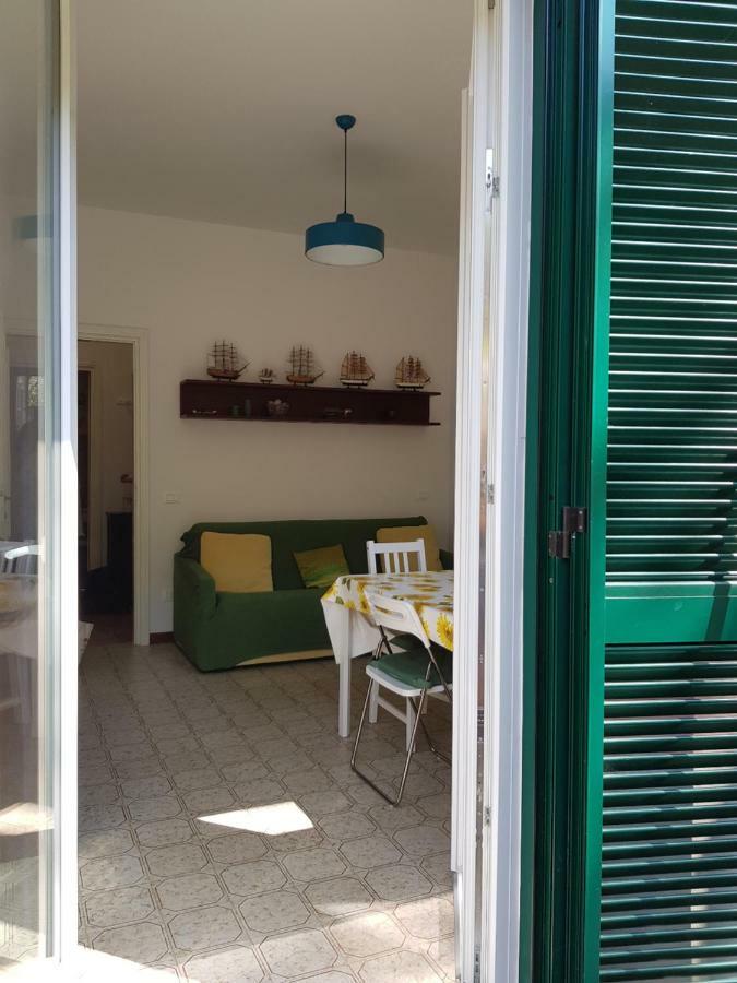 Terrace & Parking - Holiday Home Near Fegina Beach Monterosso al Mare Exterior foto
